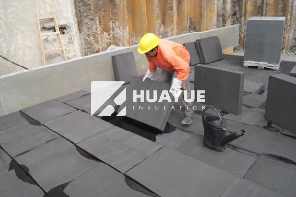 cellular glass pipe insulation manufacturers installation detail: pipe section with vapor-tight joint at 200°C in chemical plant