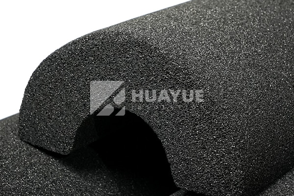 Foam glass pipe section thermal resistance detail