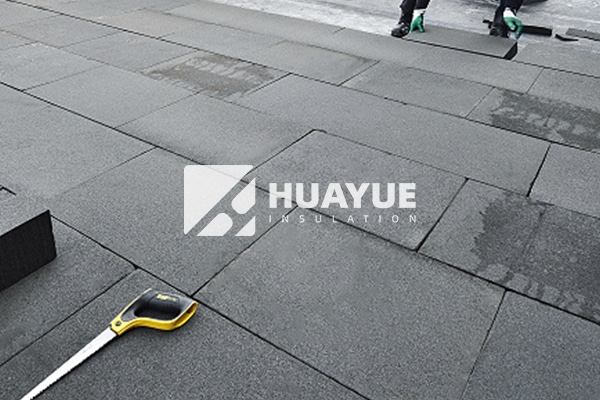 Foam glass application in commercial roofing What Makes Foam Glass Roof Insulation an Ideal Choice for Commercial Projects?